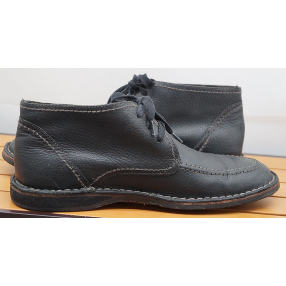 john varvatos chukka boots Men size 8.5 main image 7